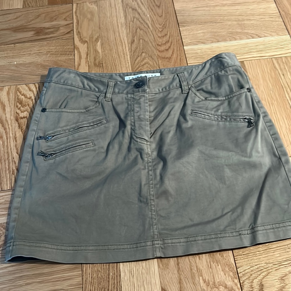 Trina Turk Size 4 Green Mini Skirt